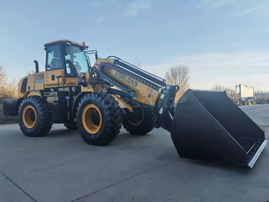 Телескопический погрузчик FORLOAD T3500