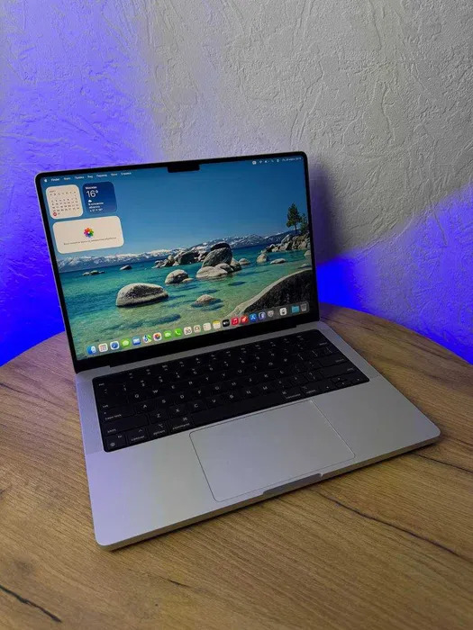 Apple MacBook Pro 14/ 24GB/ SSD 512GB/Макбук про 14 24/512ГБ+подарок