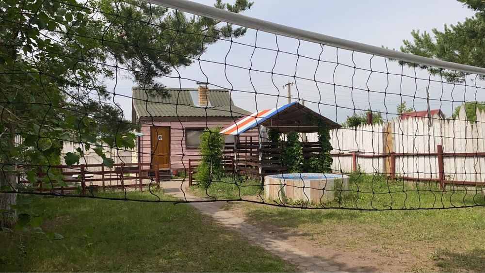 Сдам домик с камином и беседкой.