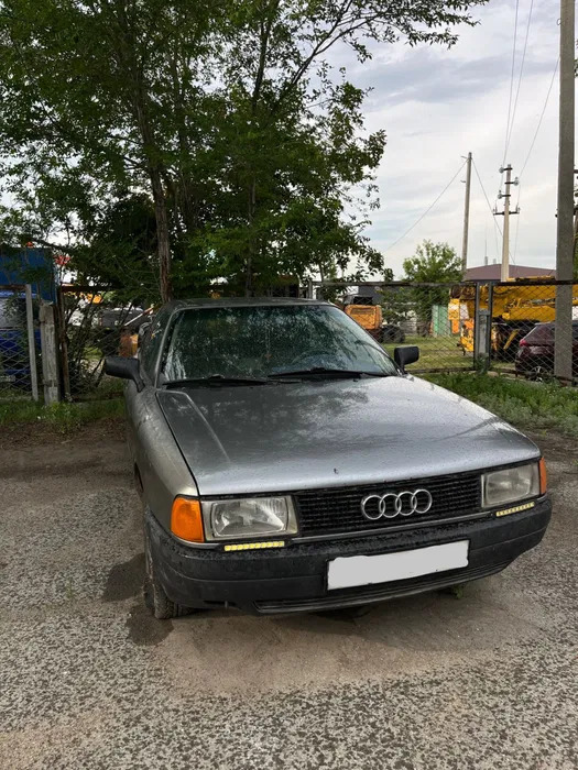 Продам Audi 80 1990 возможен торг