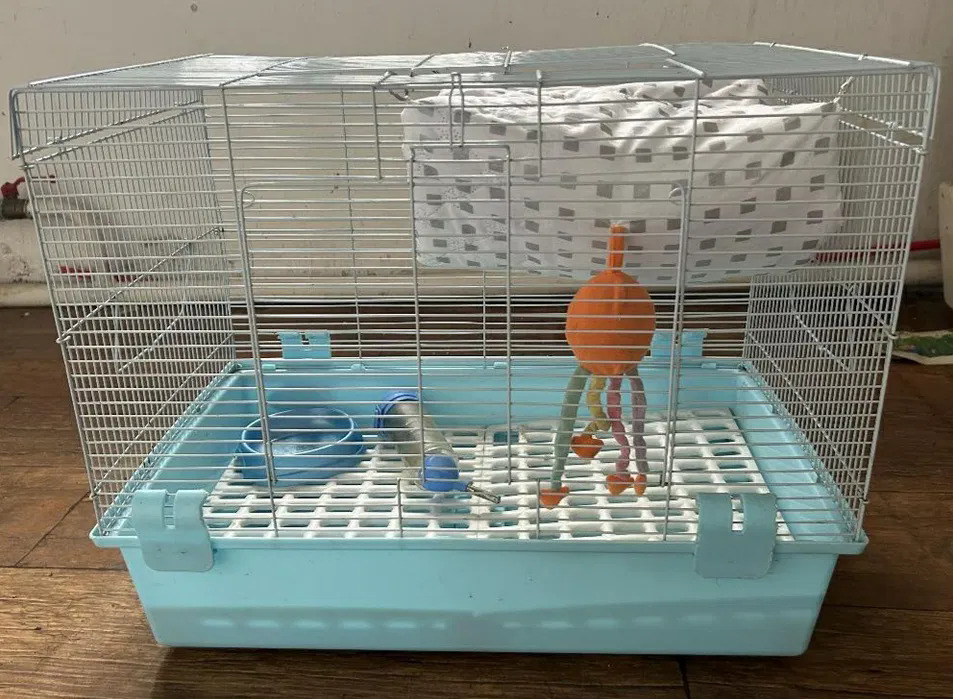 Продам большую клетку