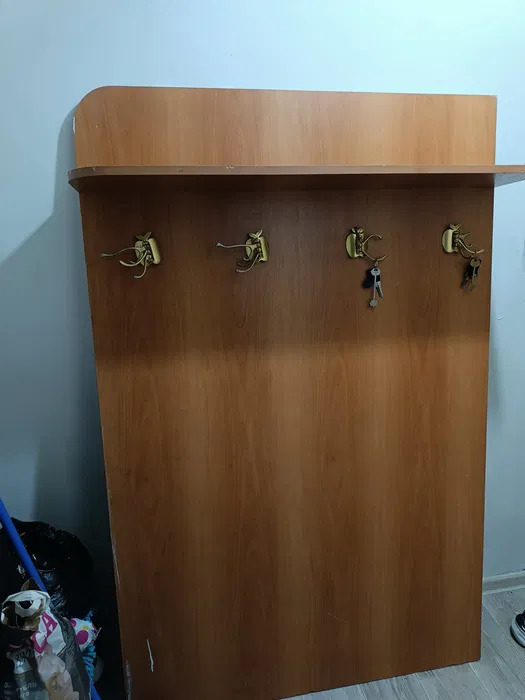 Вешалка в прихожую