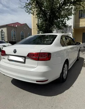 Volkswagen Jetta, 2015 года